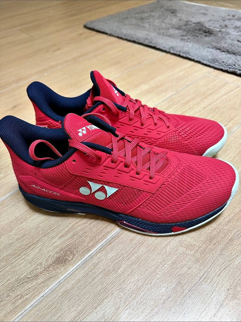 Yonex Power Cushion Aerus Z Tennis Shoes (Red/Navy) ) Red Athletic Shoes